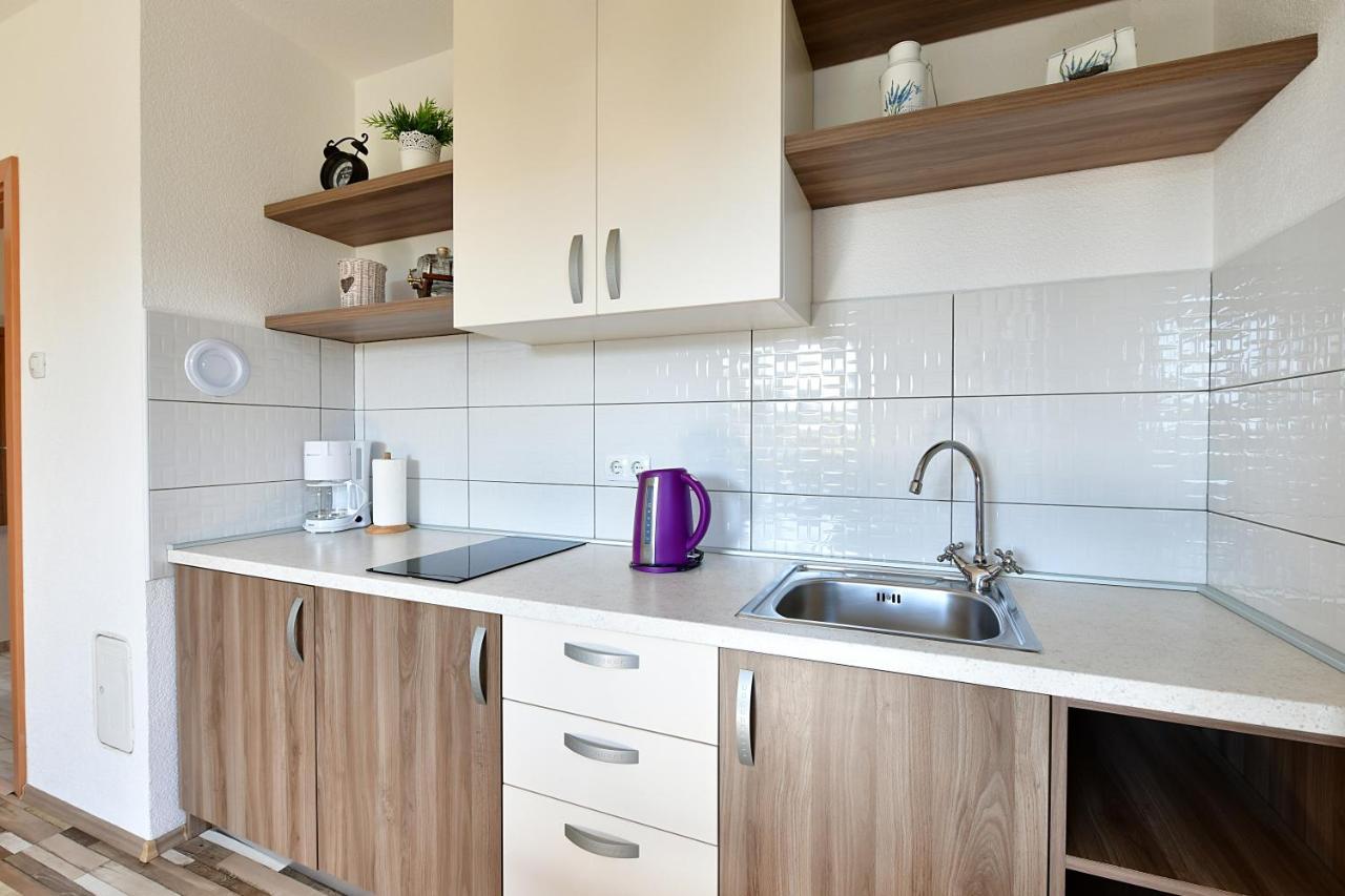 Holiday Home Ostrun 拉科维察 外观 照片