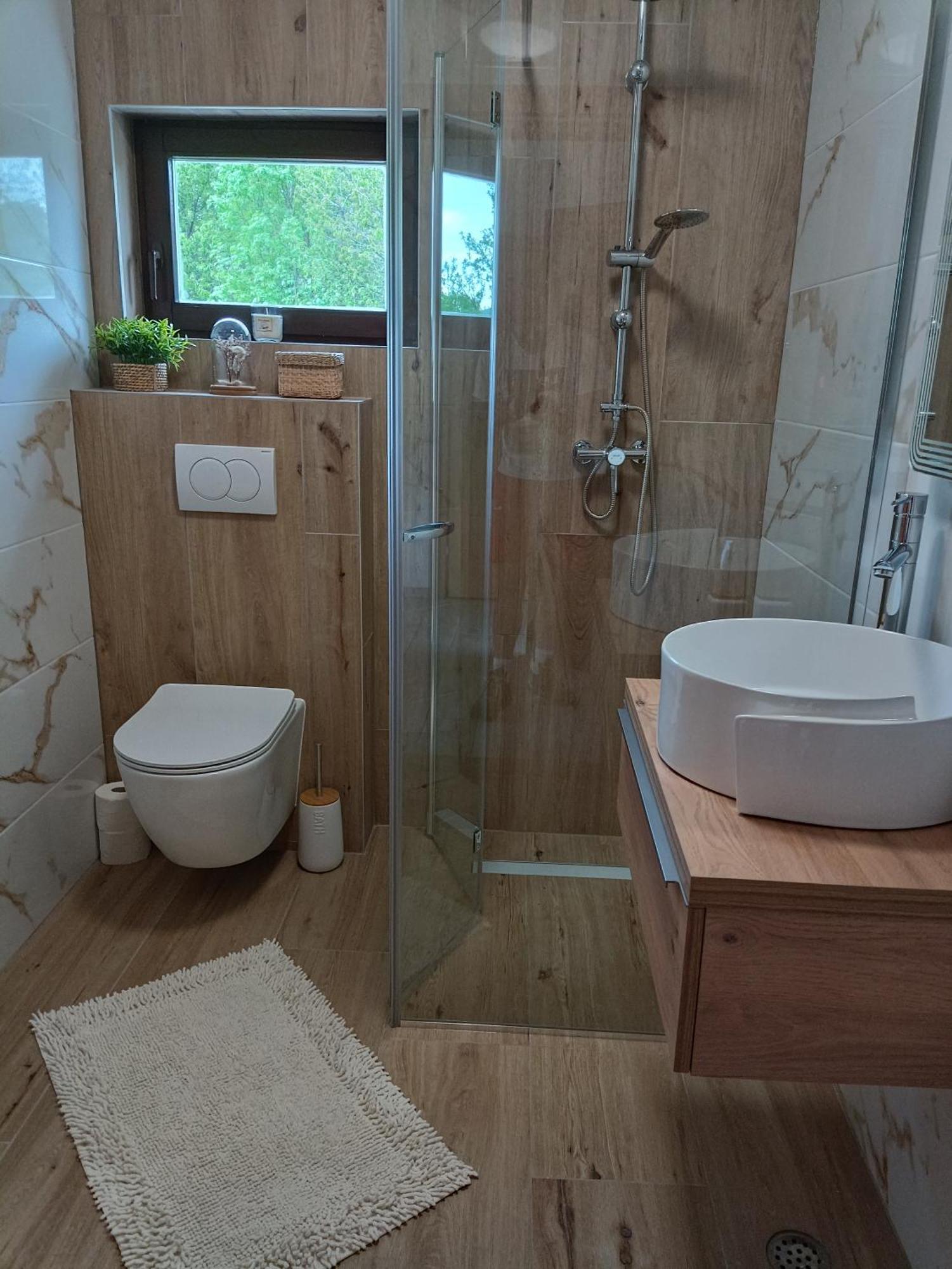 Holiday Home Ostrun 拉科维察 外观 照片